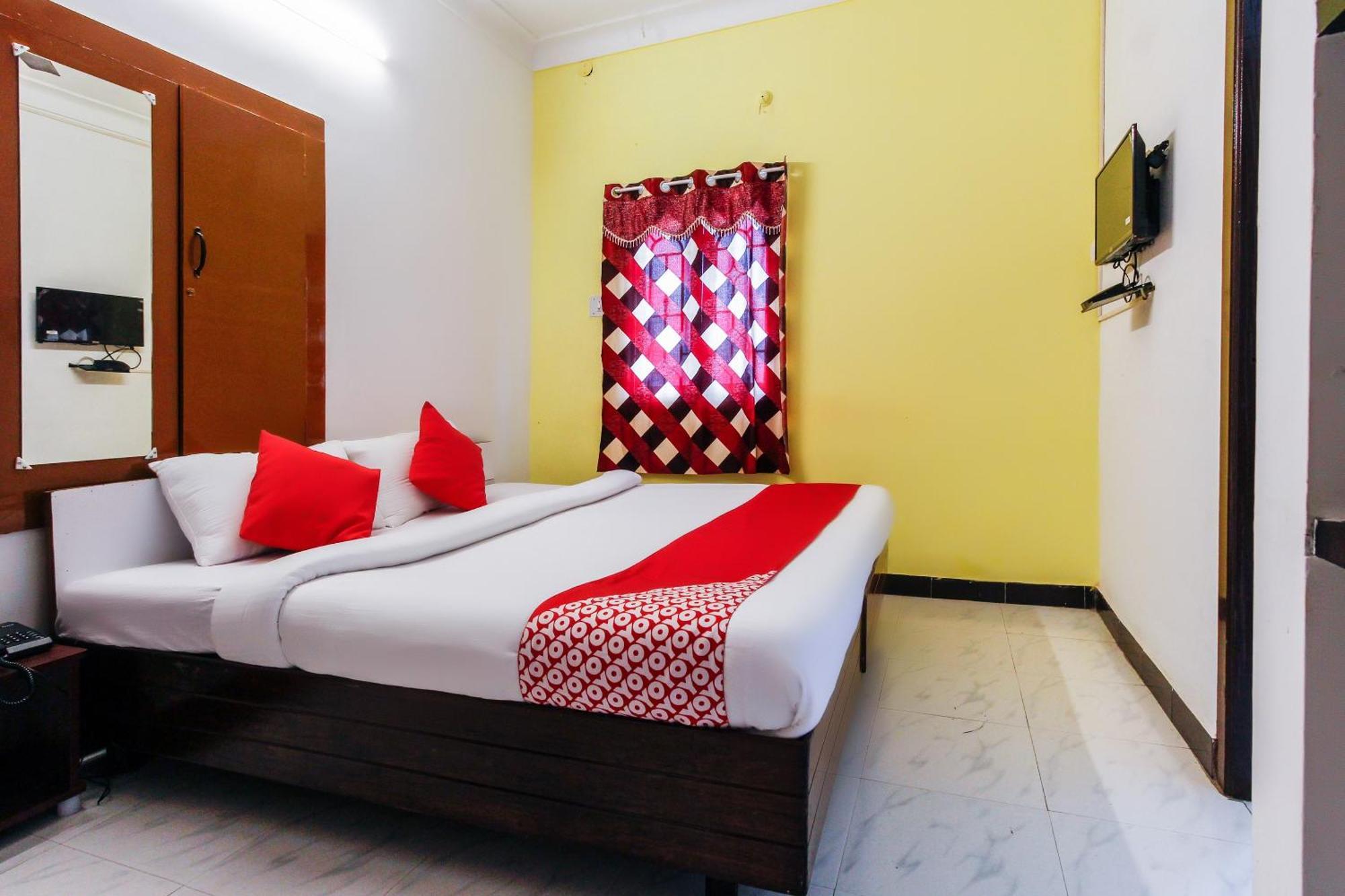 Hotel Lakshmi Narayana 세일럼 외부 사진